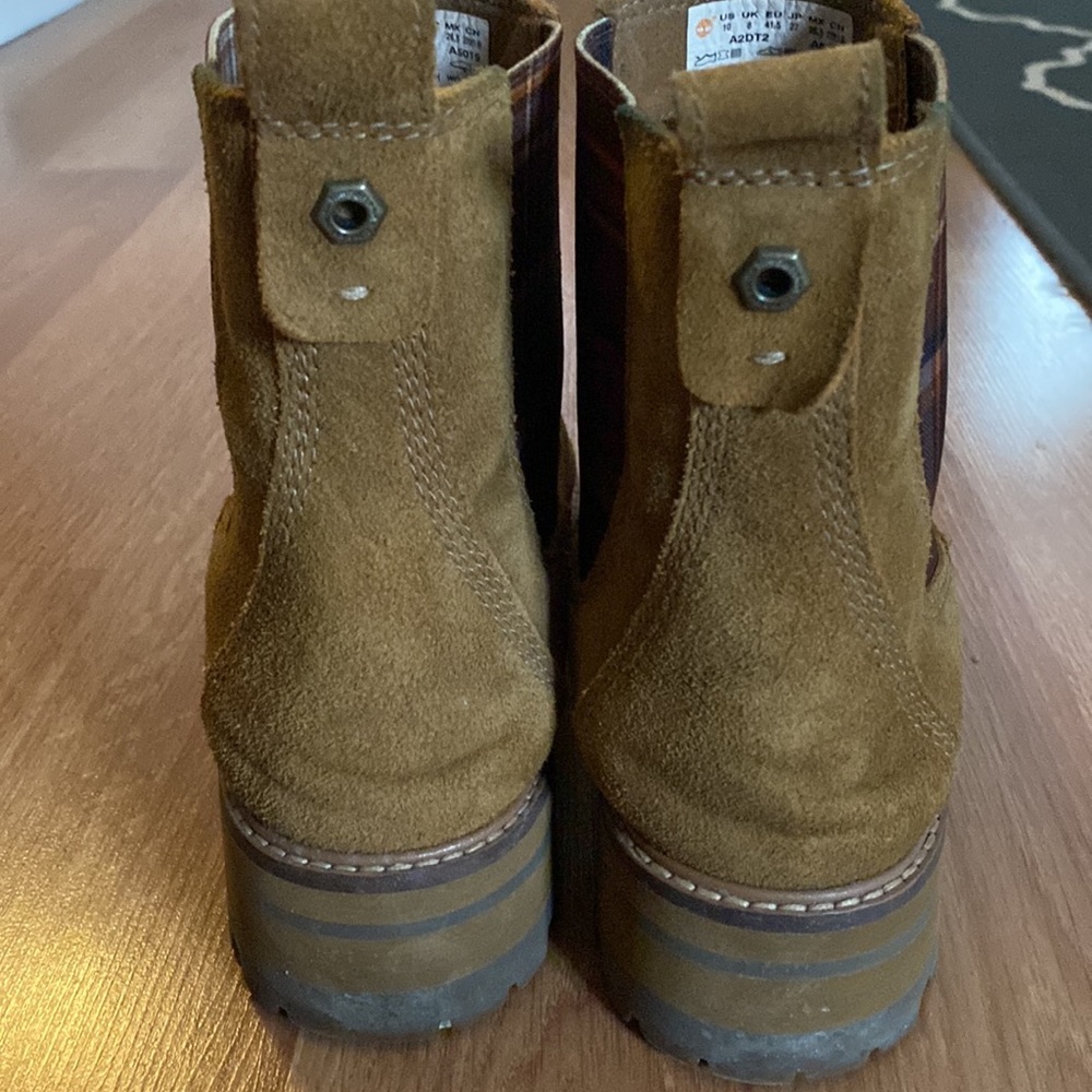 Timberland Boots - Picture 3 of 7